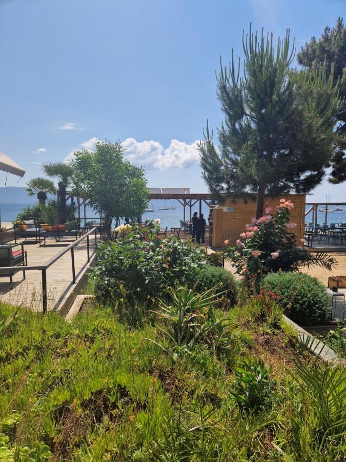 Hotel L'Escale Порто Поло Екстериор снимка