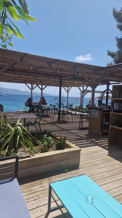 Hotel L'Escale Порто Поло Екстериор снимка